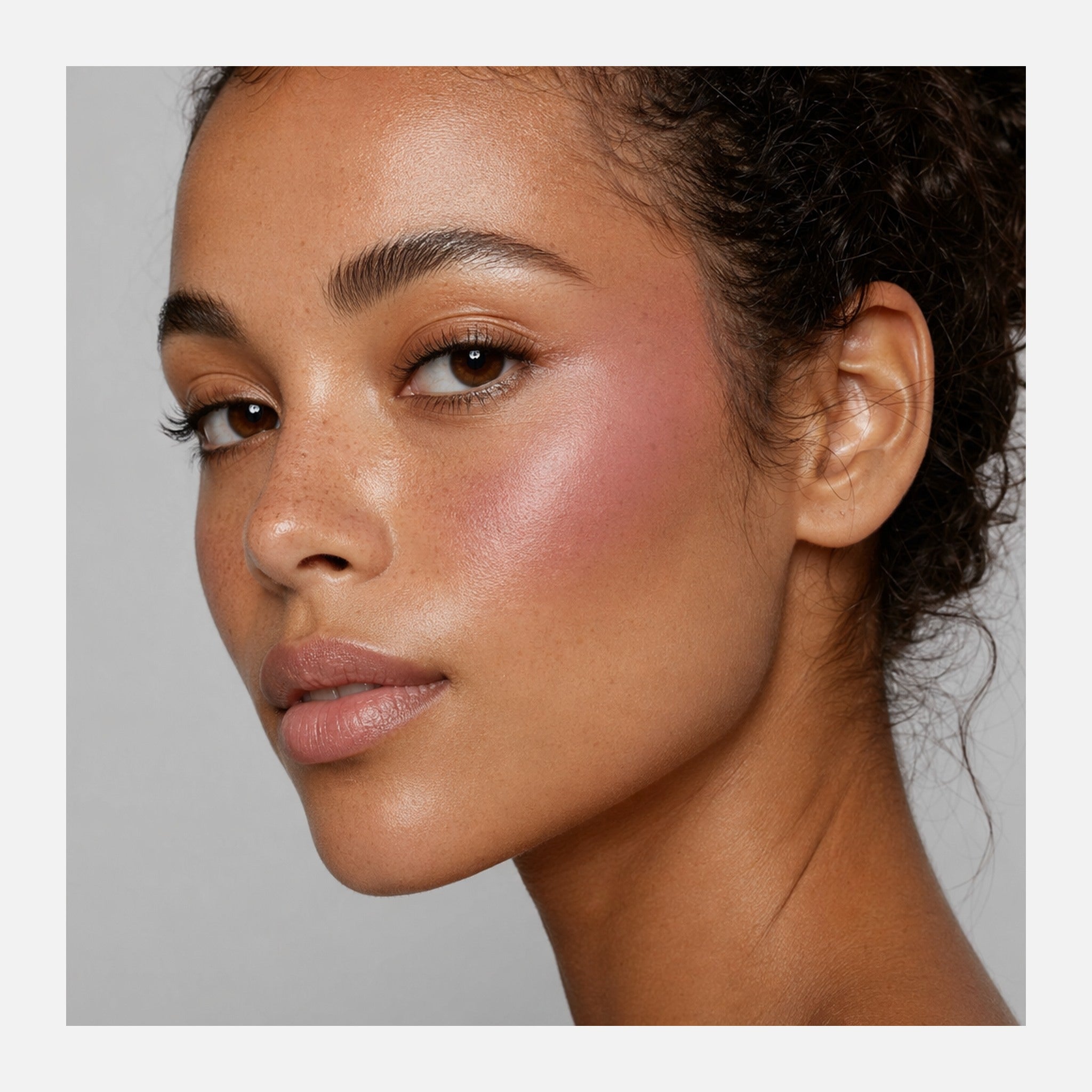 Blush bBeauty Harmony — aplicado no rosto